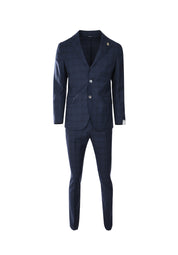 MAN SUITS ZERO GRAVITY