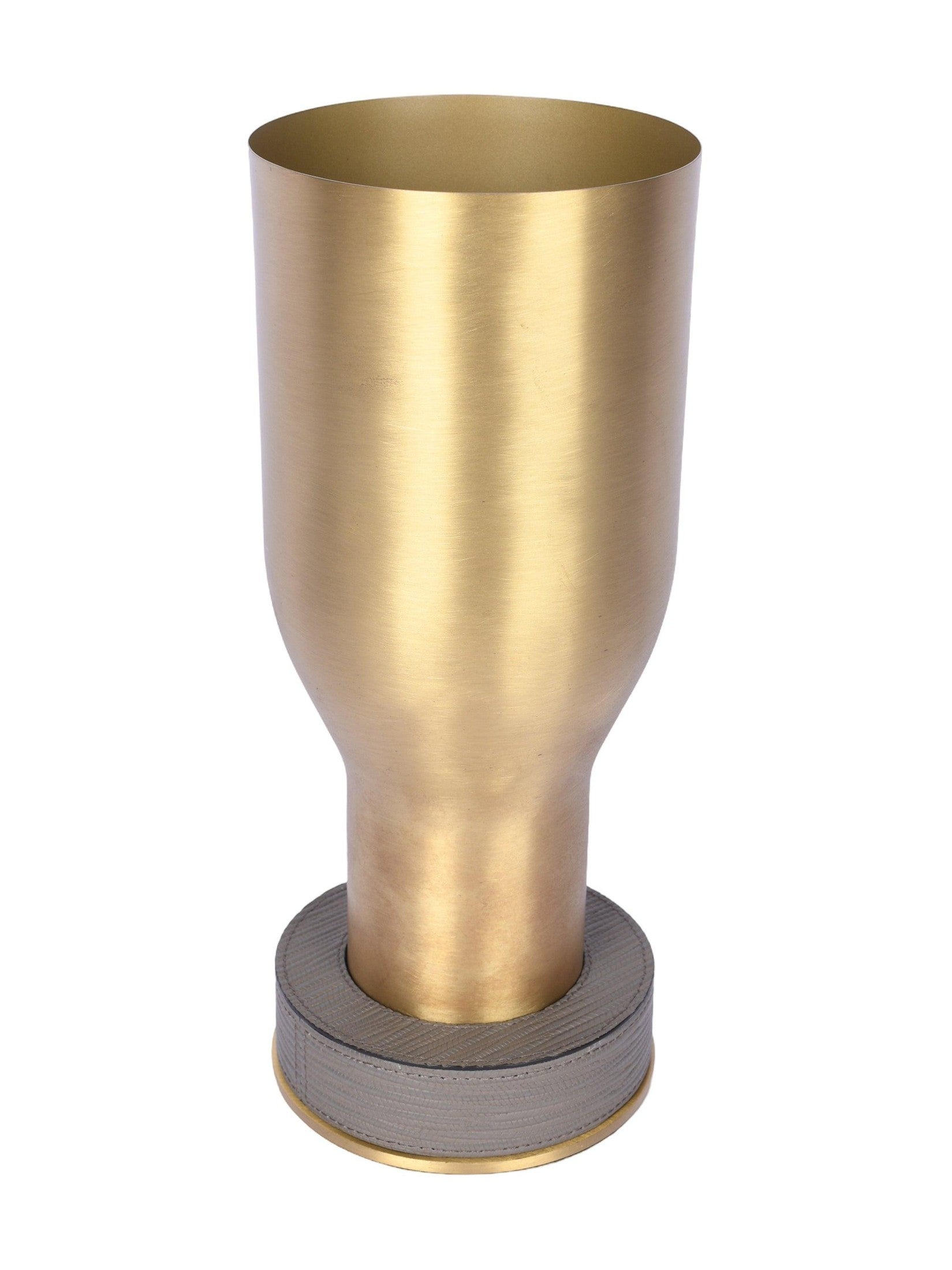 Brindisi vase  brass