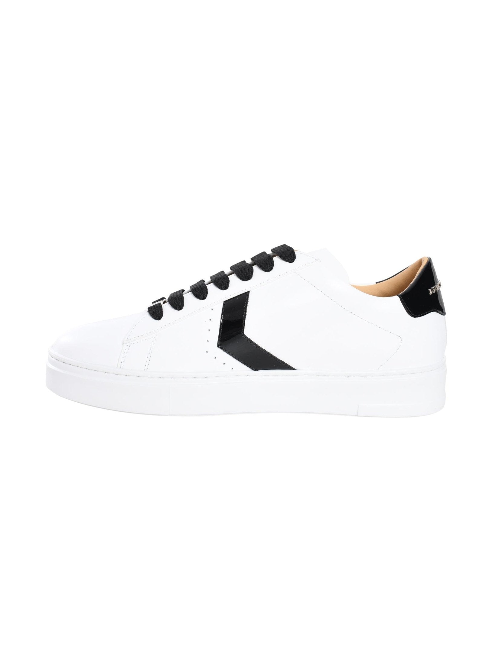 Lo-top leather arrow force sneakers