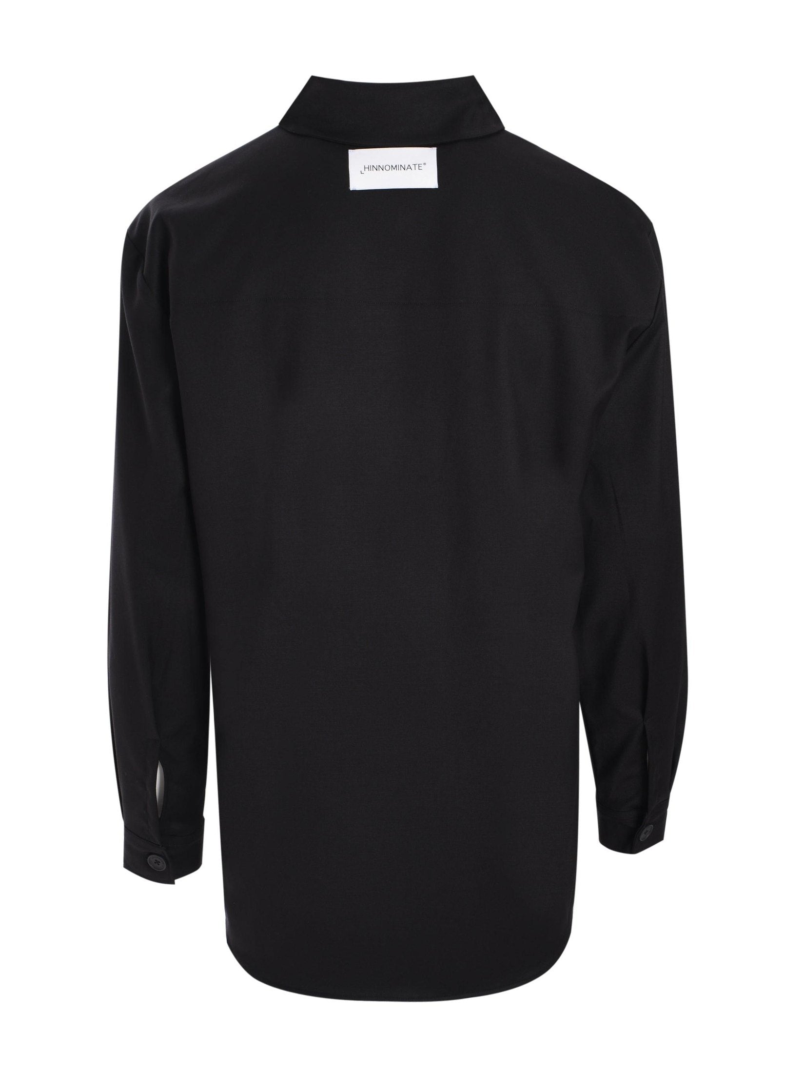 Shirt with pockets on the front black