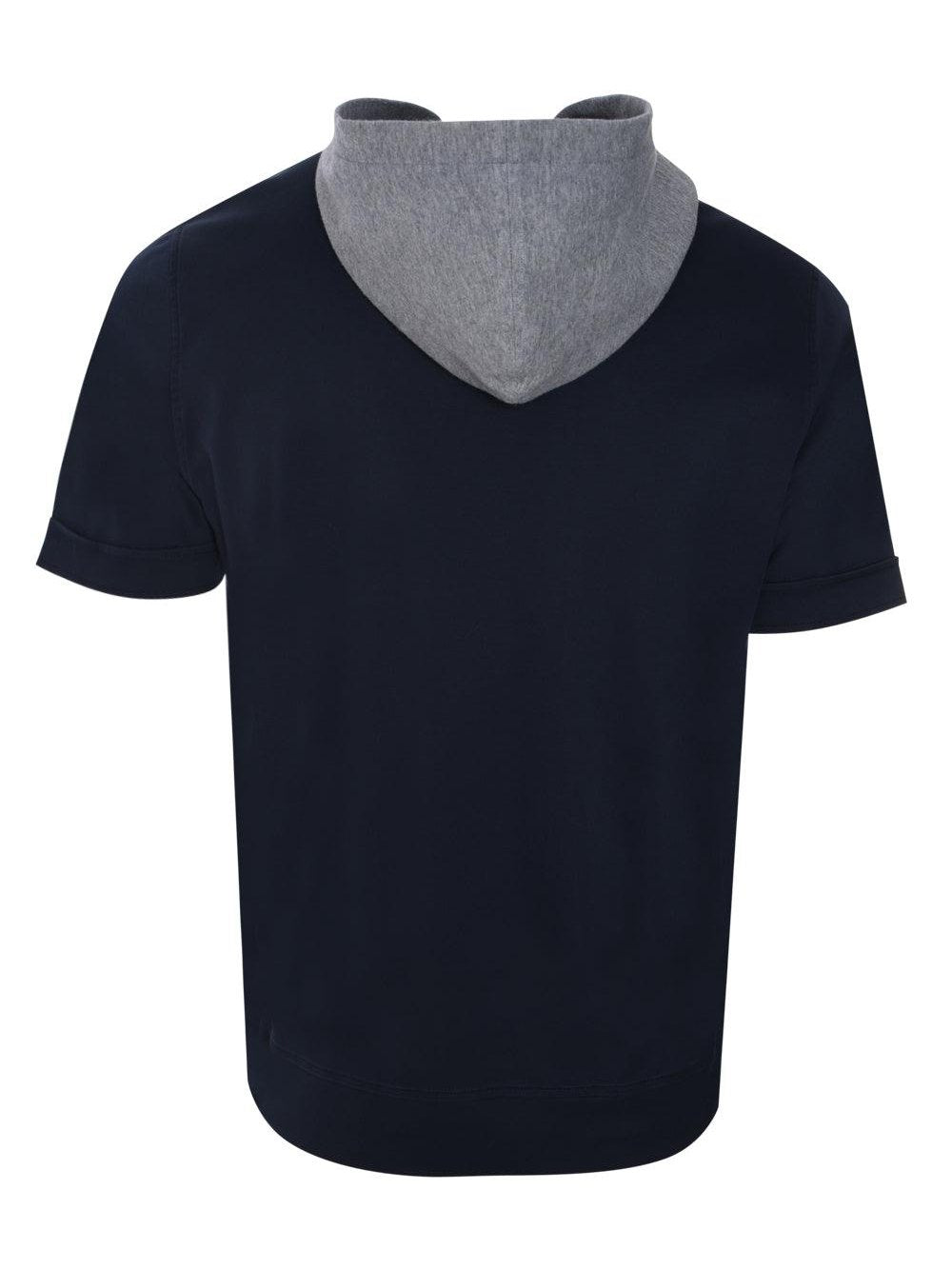 Pull hood