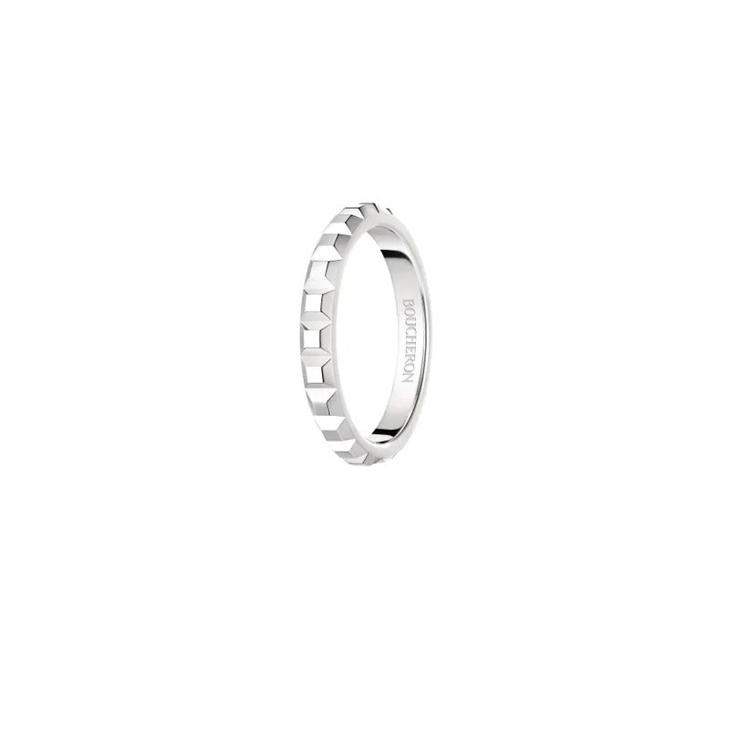 Clou de paris platinum wedding band