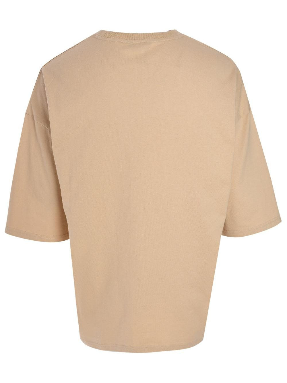Box fit tee crowd