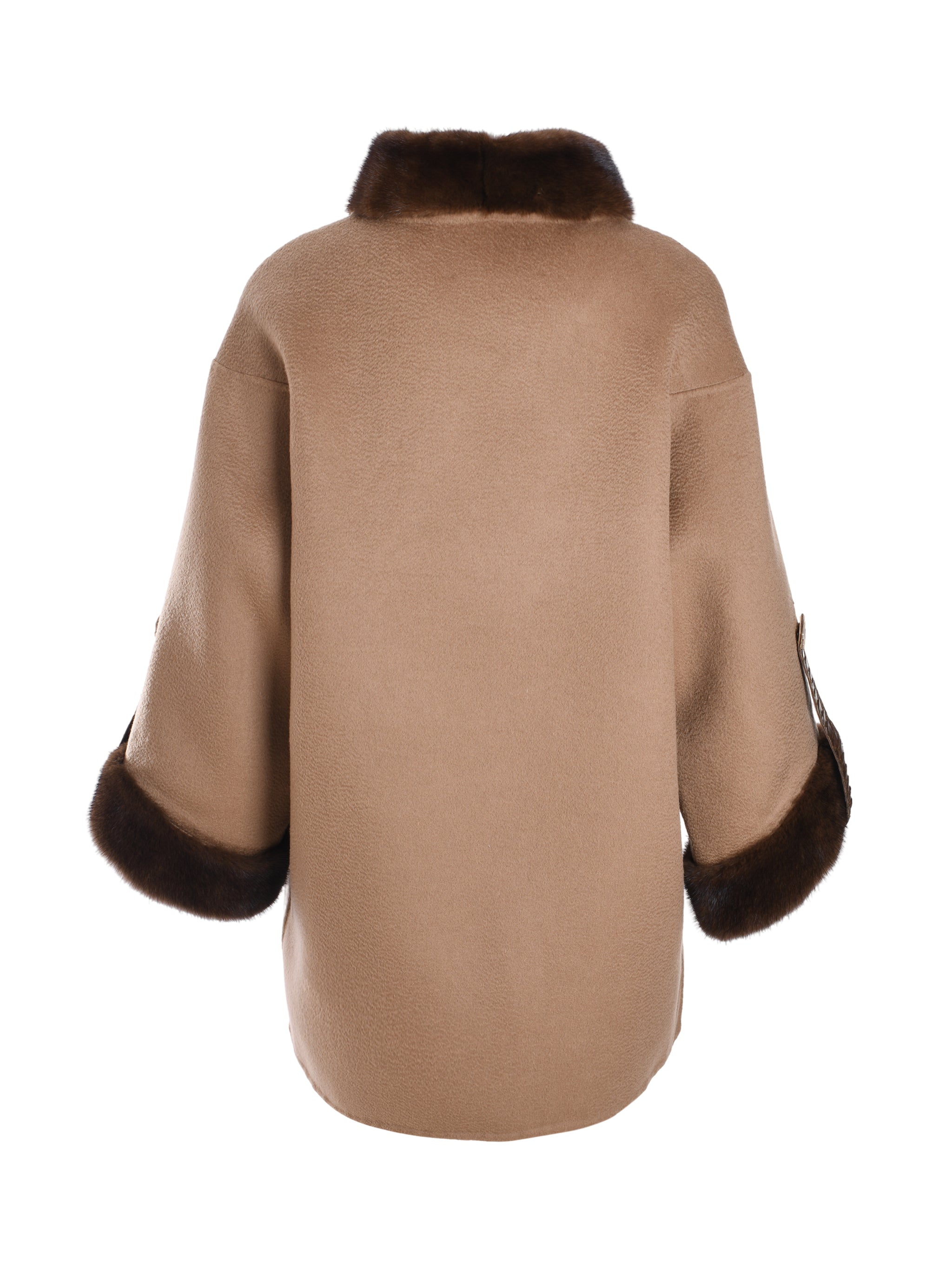 ELEGANT SHORT COAT WITH PYTHON LEATHER AND MINK FUR