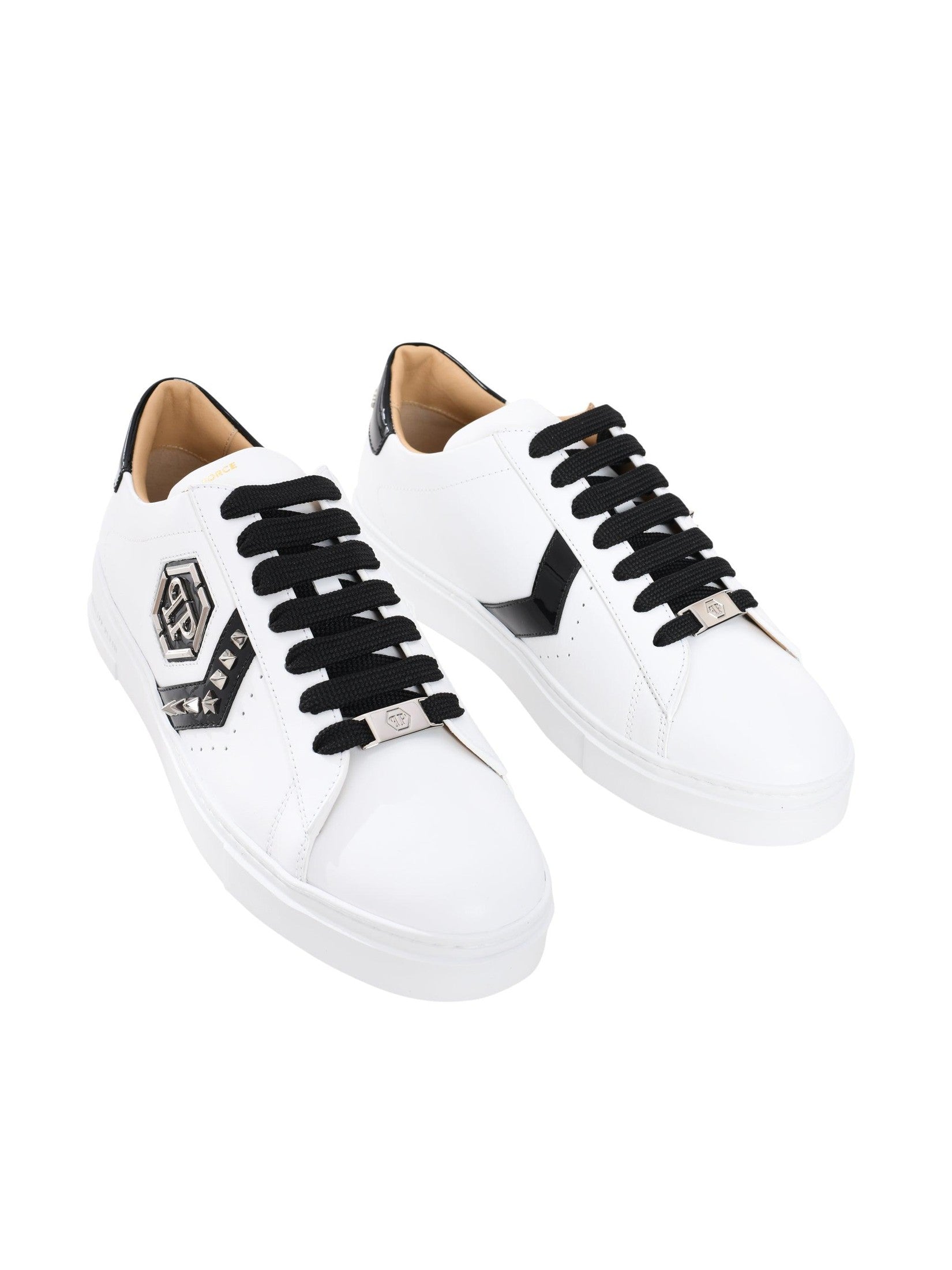 Lo-top leather arrow force sneakers