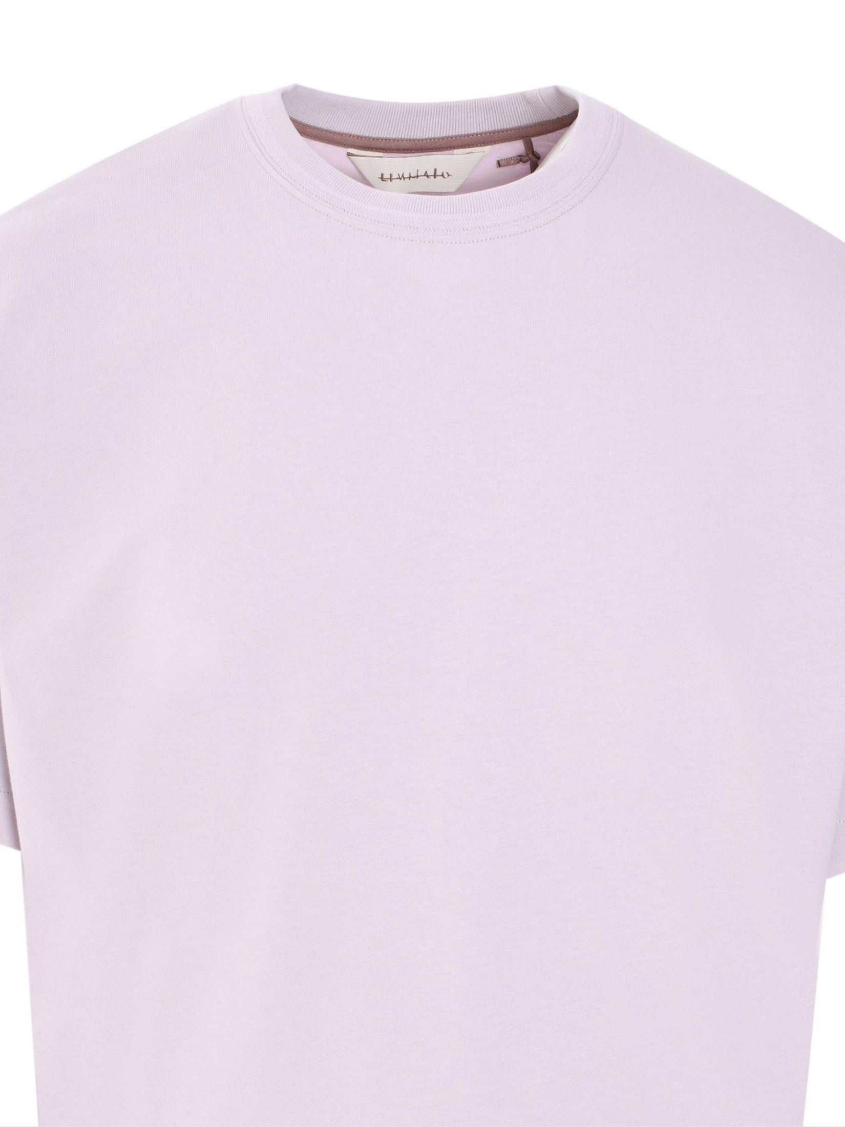 Attire t-shirt