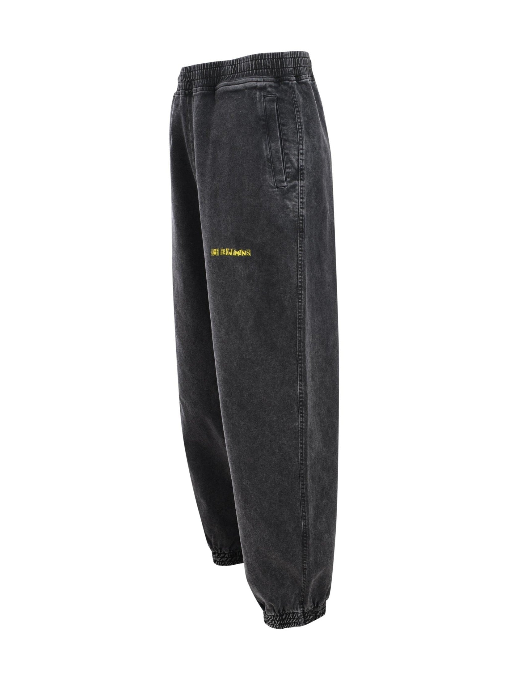 Trackpant 002