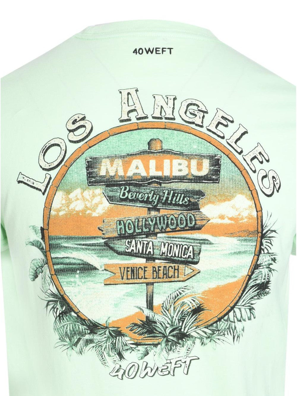 Round neck t-shirt m/c prints background color