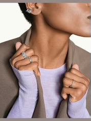 Clou de paris platinum wedding band