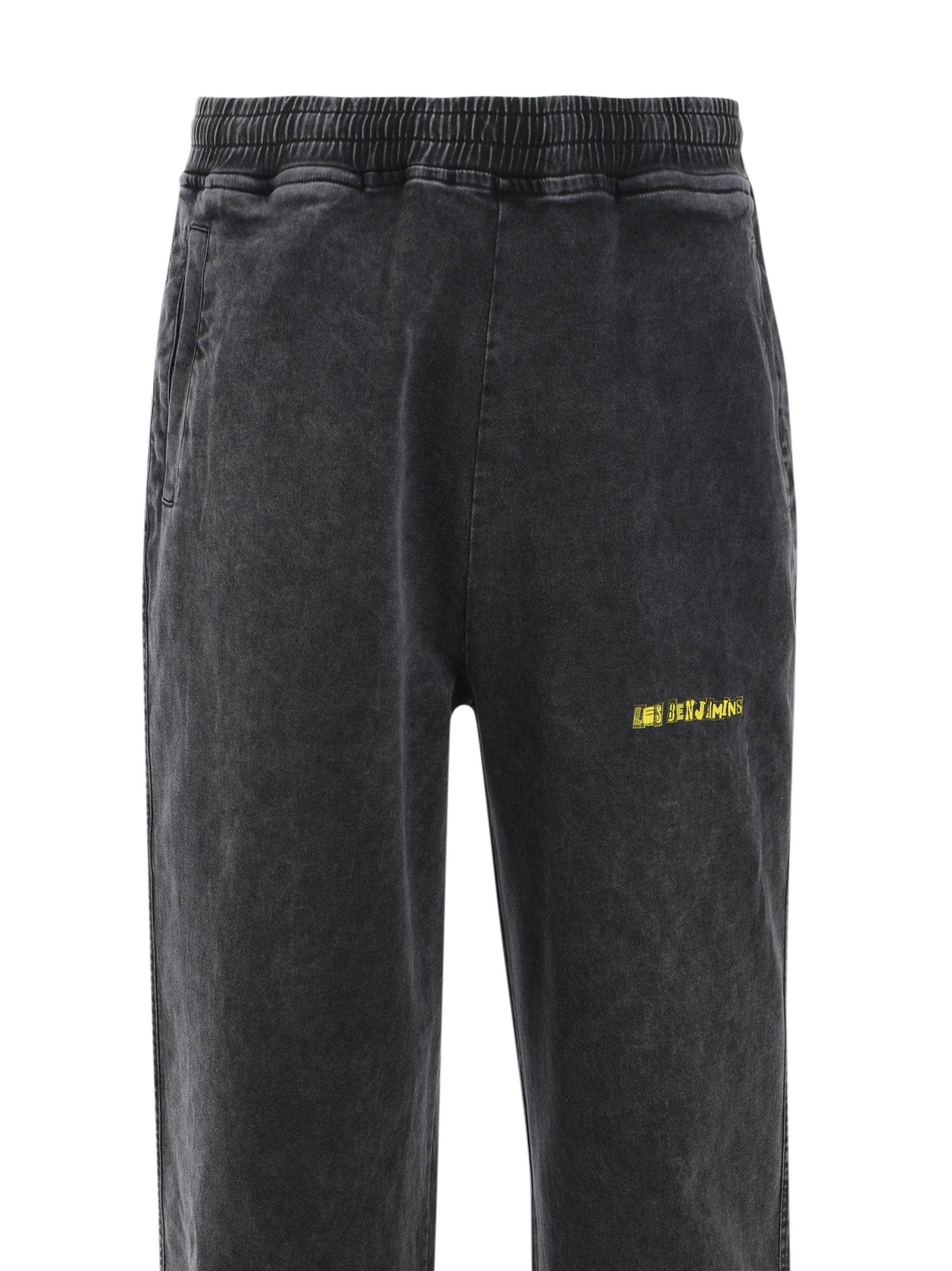 Trackpant 002