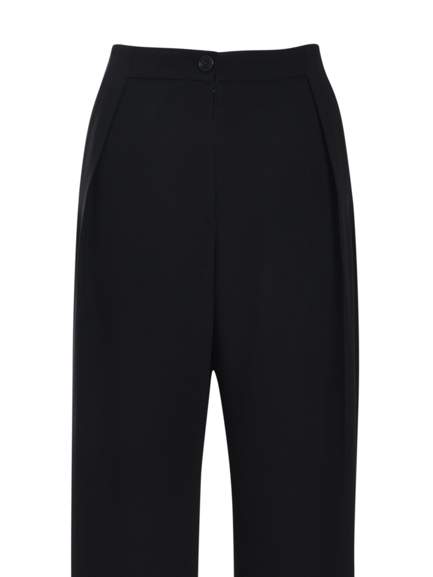 Pleated black trousers