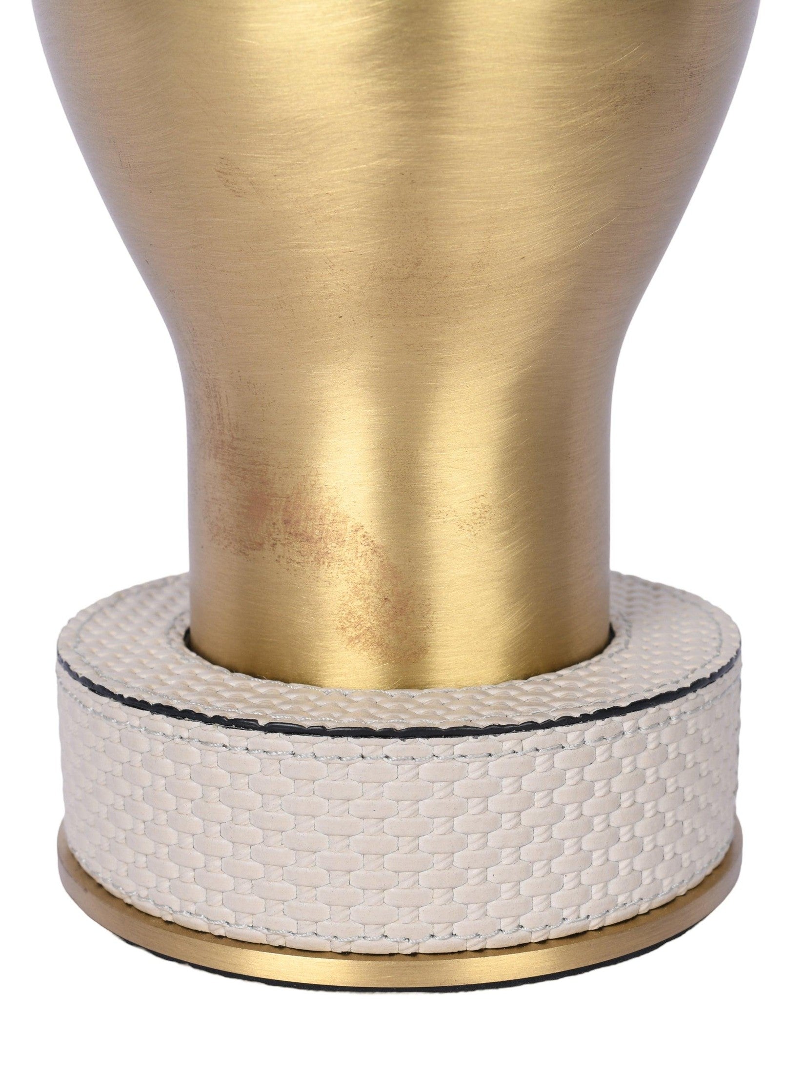 Brindisi vase brass