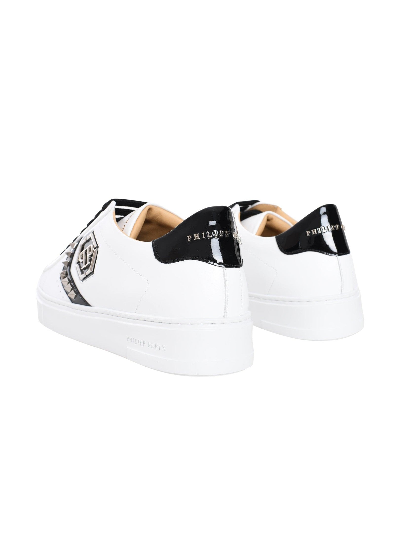 Lo-top leather arrow force sneakers
