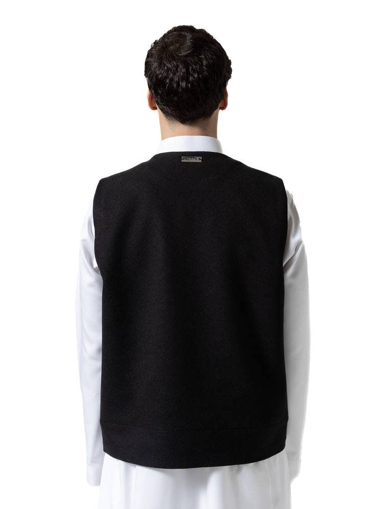 V-line black vest