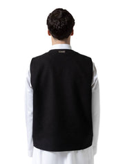 V-line black vest