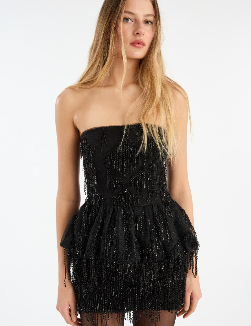 050225_rotate_ecom_rotate_114621100_black_sequins_bubble_top_model_2682_lr_1.jpg
