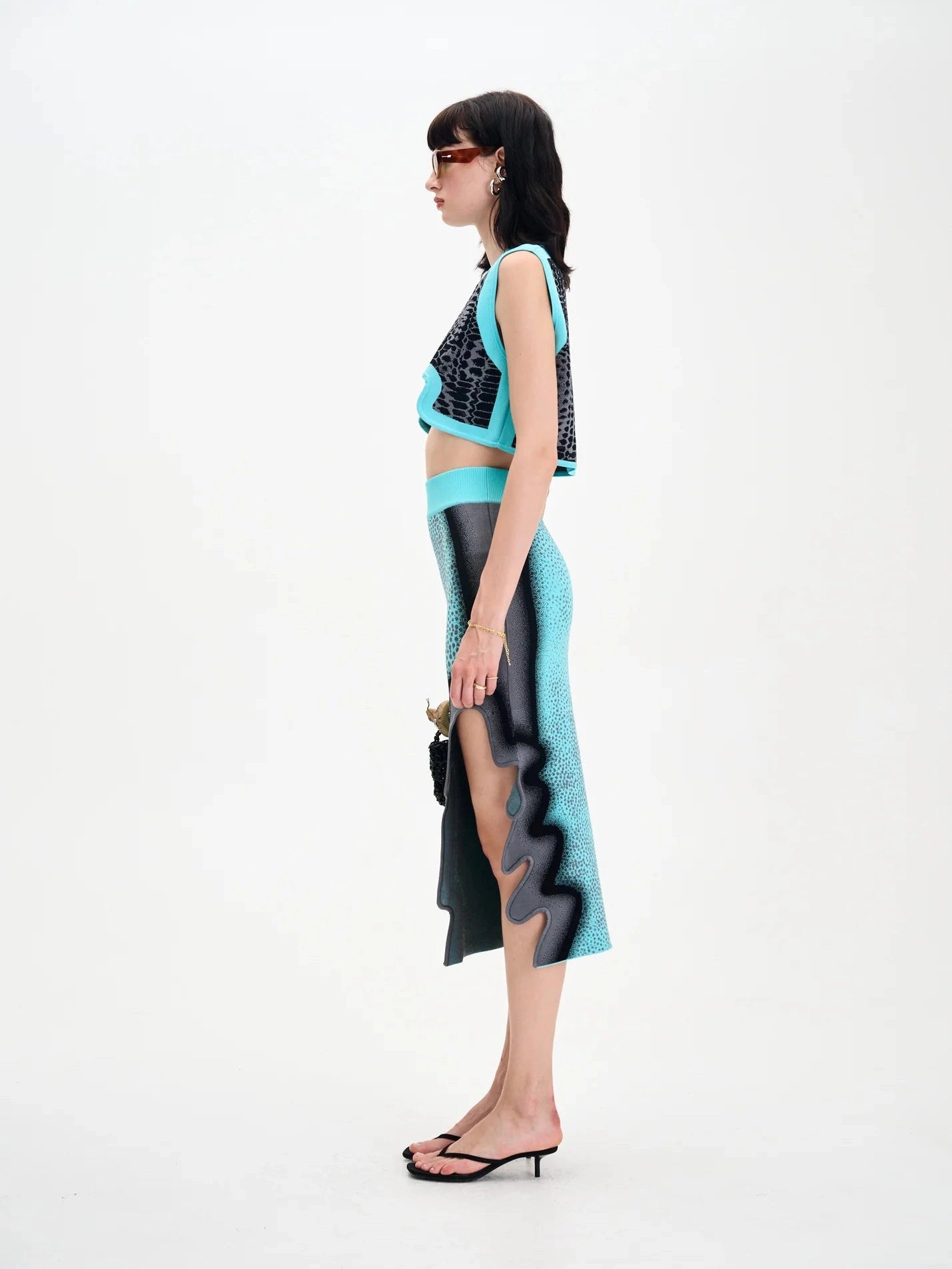 Dahlia oversized wavy crop top