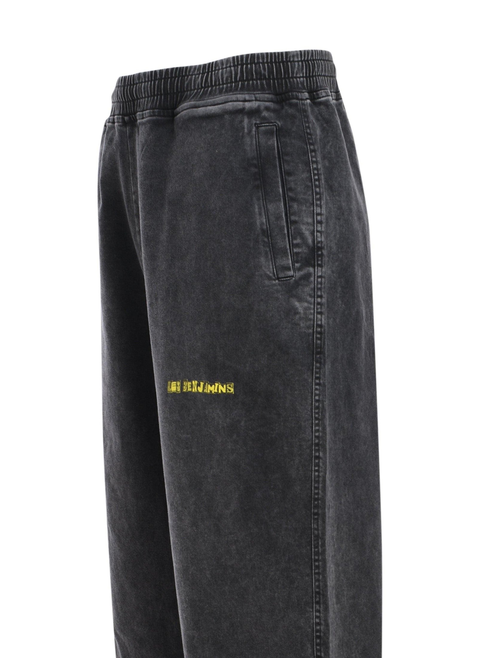 Trackpant 002