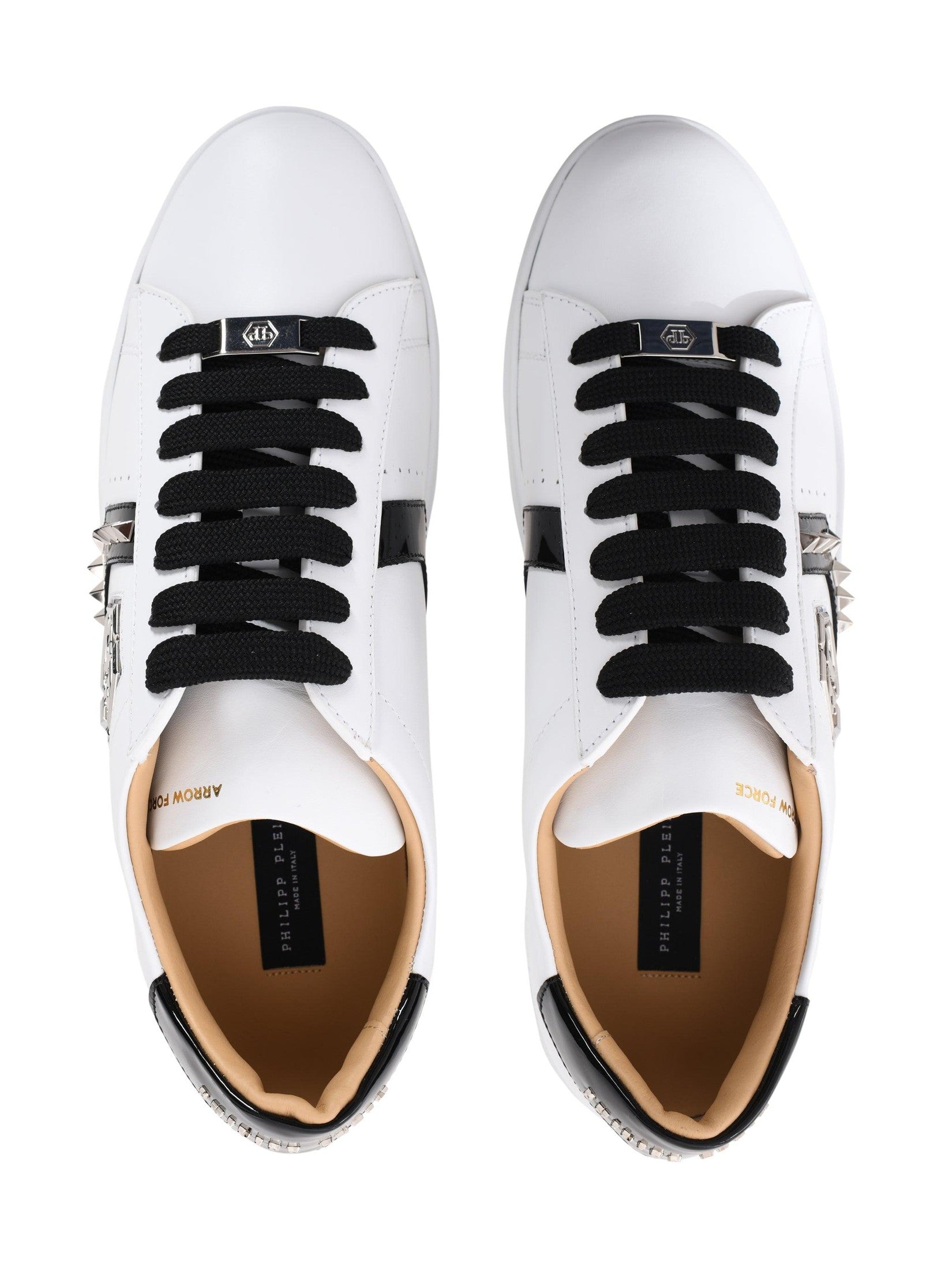 Lo-top leather arrow force sneakers