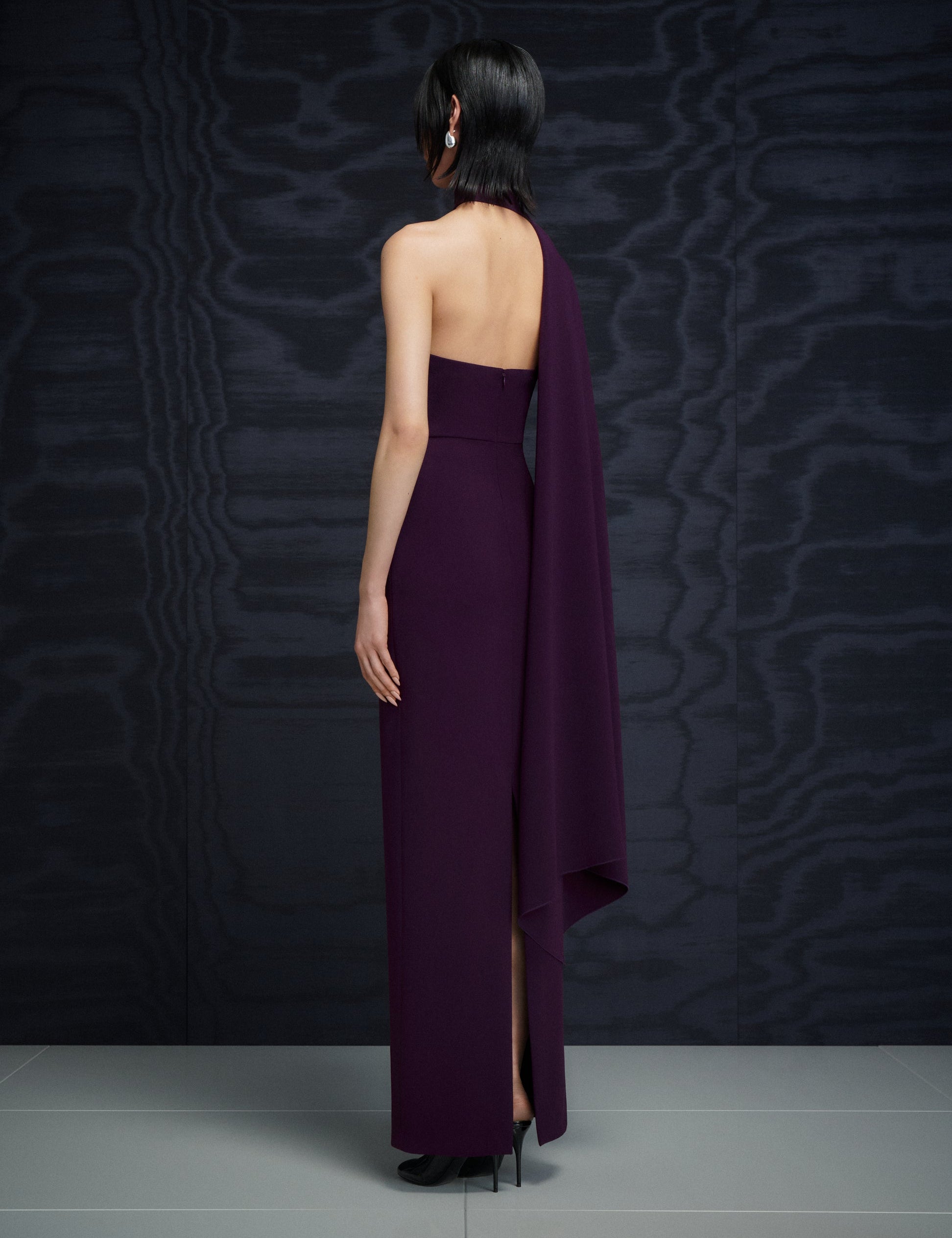 09_OS38011_DEMI_MAXI_DRESS_PLUM_0025_Rework_1944x_406f3529-fb35-4ab2-bd4d-d4b64e1ec423.jpg