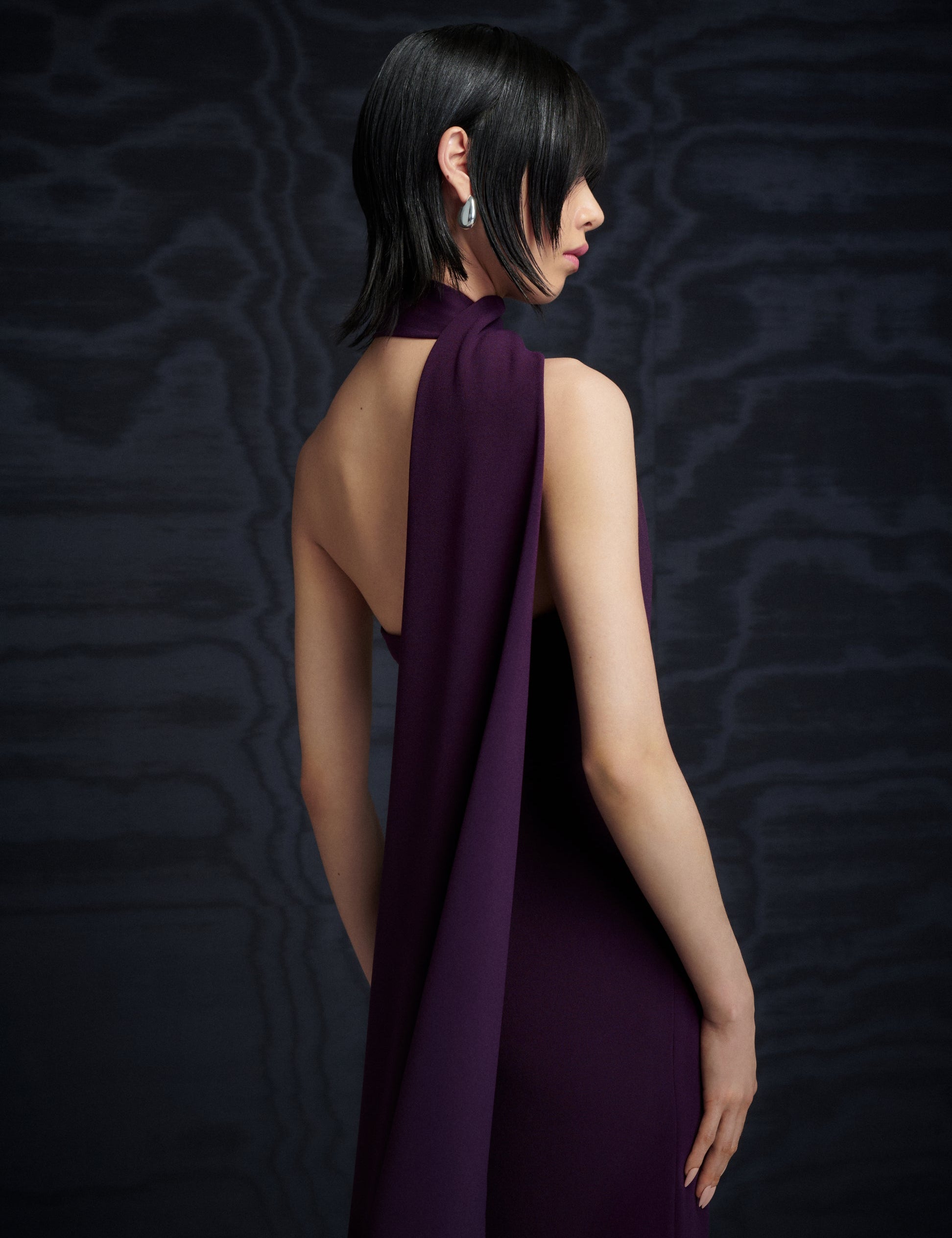 09_OS38011_DEMI_MAXI_DRESS_PLUM_0038_Rework_1944x_7a4f01f9-a700-4e97-b780-f0c7419a8bd3.jpg