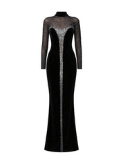 Fitted dress with central crystal embroidery.