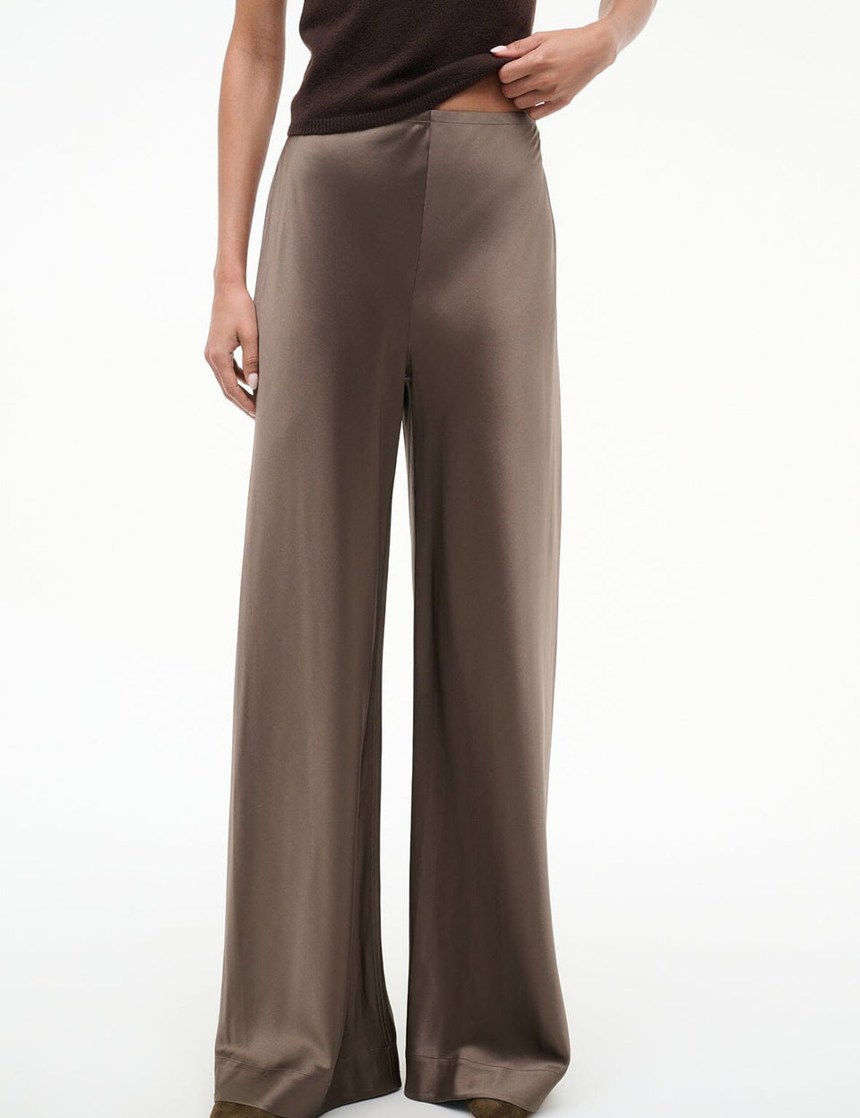 1-STROLL_SILK_PANT_TRUFFLE_retouch_waterspots_2200_web_edit.jpg