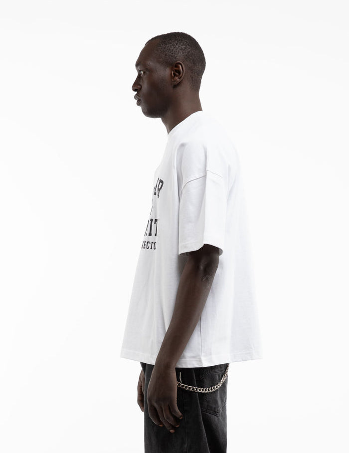 1001251040_ATELIER_EMBLEM_T-SHIRT_WHITE_04_eb1cdb9d-e082-4960-ab87-b588660548cb.jpg