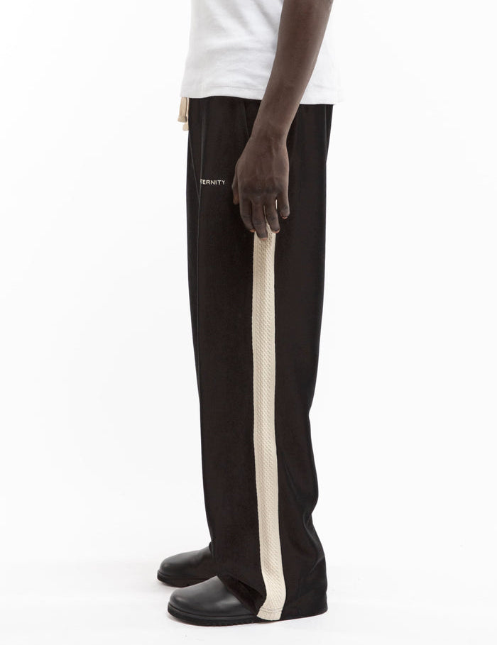 1005266020_STUDIO_KNIT_TRACK_PANTS_BLACK_03.jpg