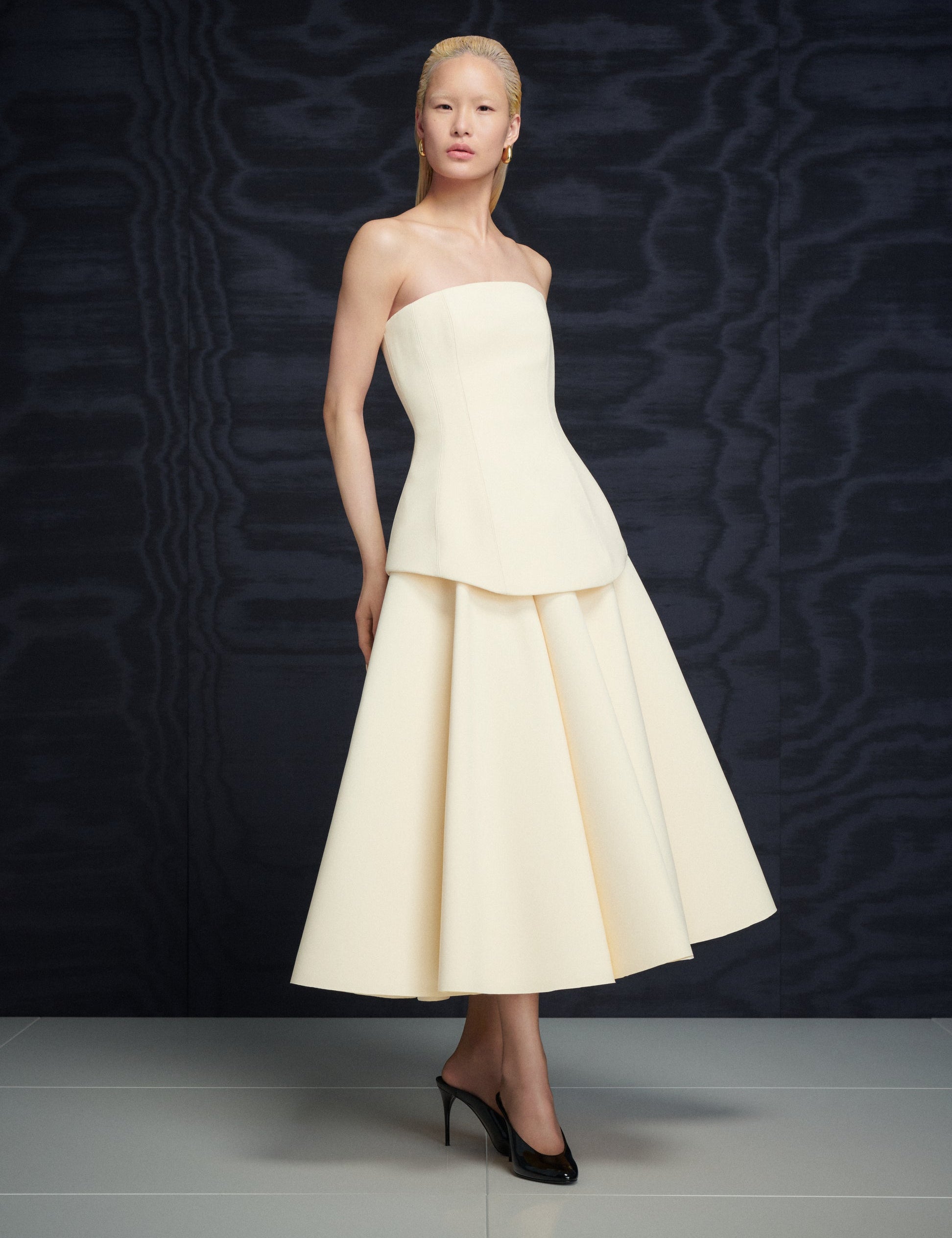 10_OS46041_ADA_MAXI_DRESS_PEARL_0038_Rework_1944x_524a06a9-1bab-4a8c-9599-3132561249b4.jpg