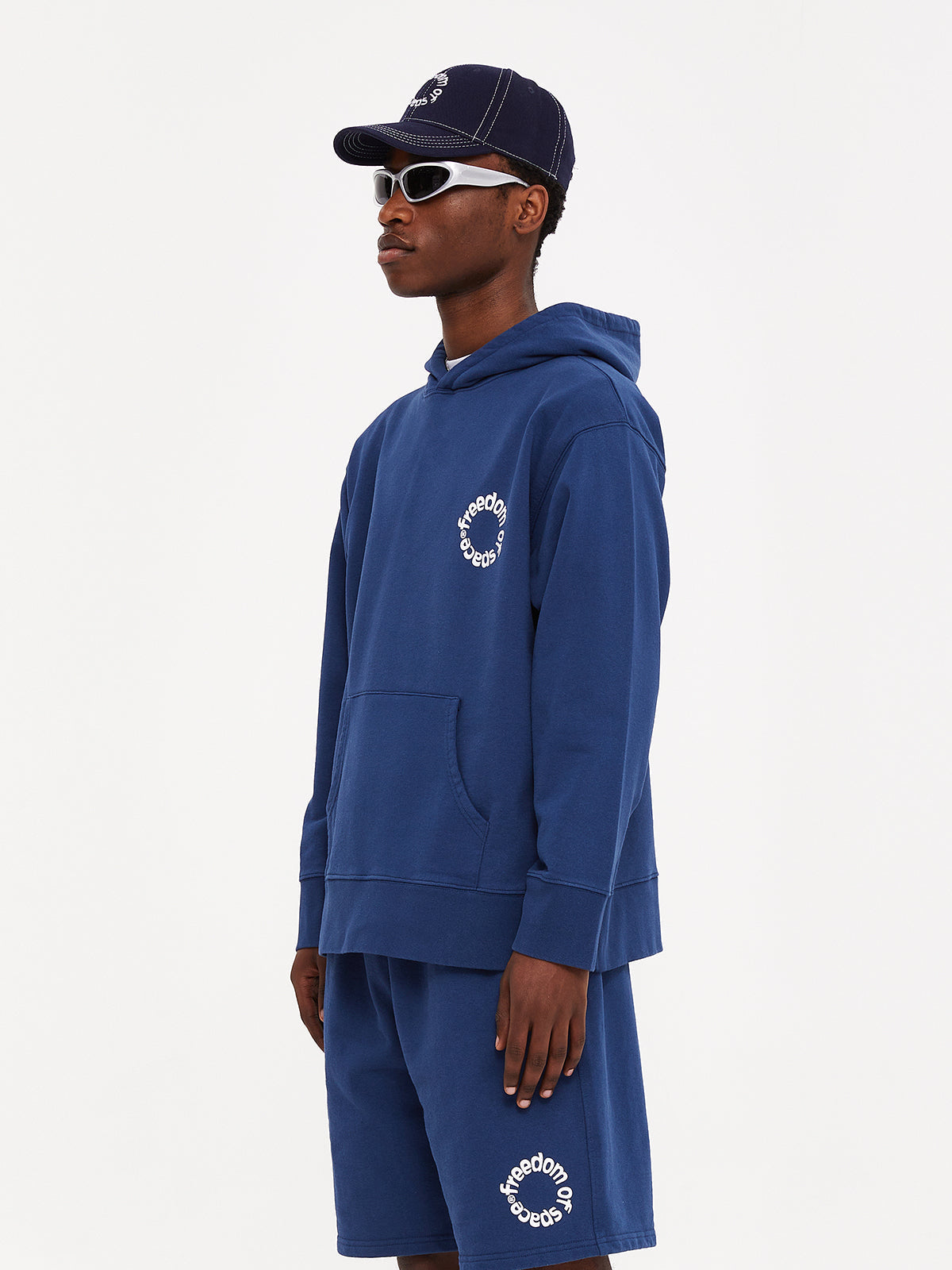 CIRCLE LOGO HOODIE