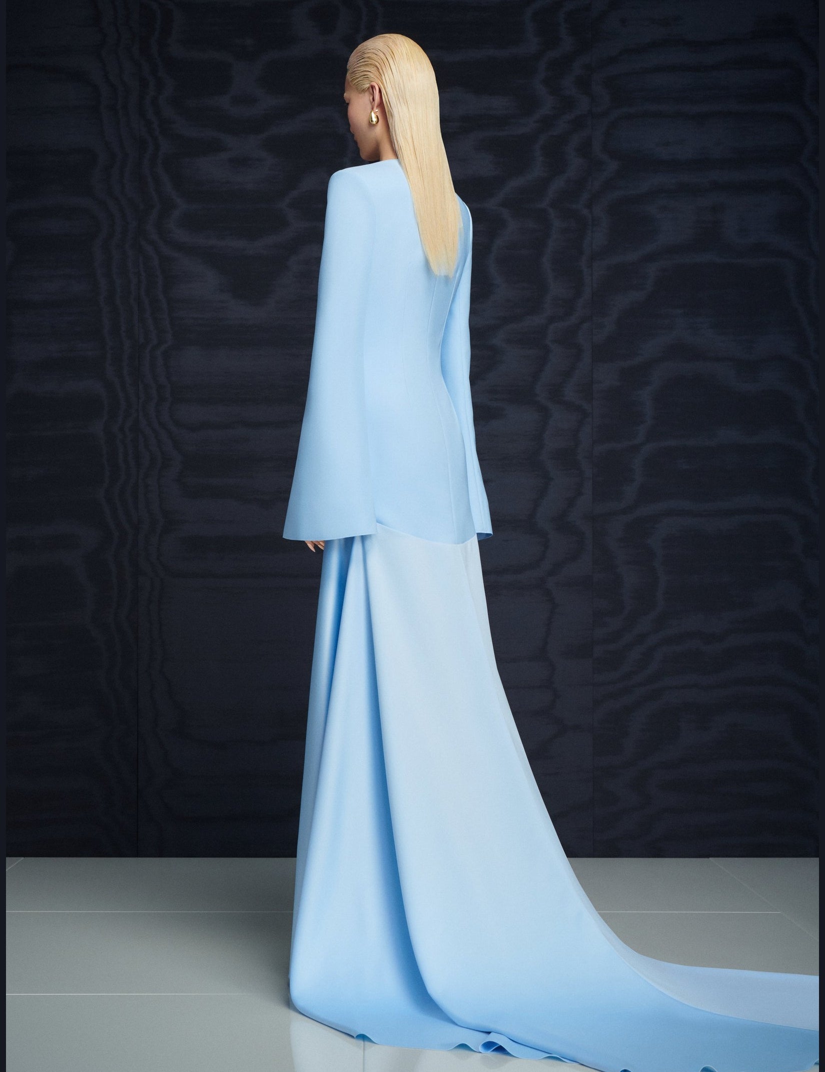 14_OS46056_CLAUDINE_MAXI_DRESS_ICE_BLUE_0097_Rework_1944x_48dc6441-4501-46a5-9efd-d7269d39aadd.jpg