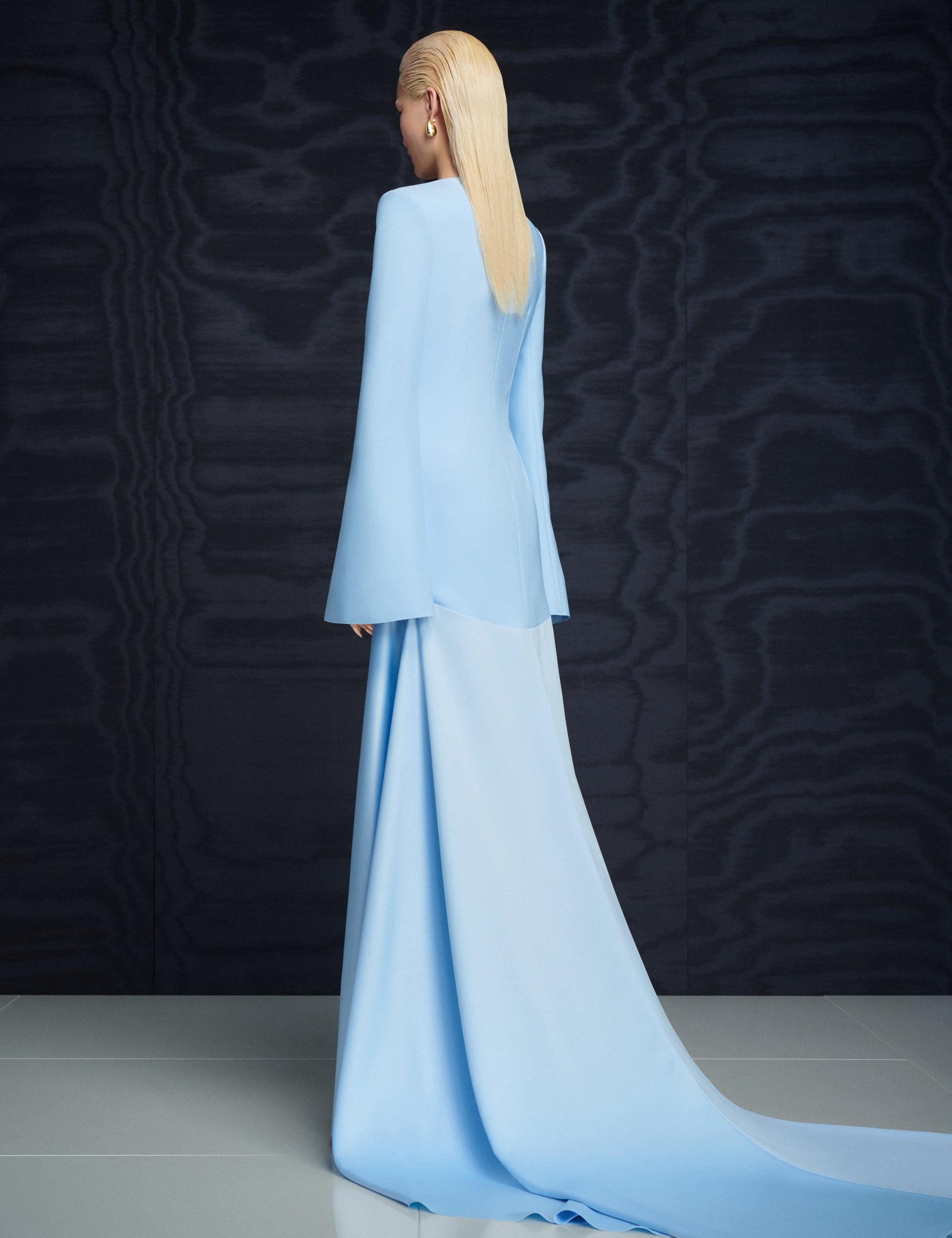 14_OS46056_CLAUDINE_MAXI_DRESS_ICE_BLUE_0097_Rework_1944x_48dc6441-4501-46a5-9efd-d7269d39aadd.jpg