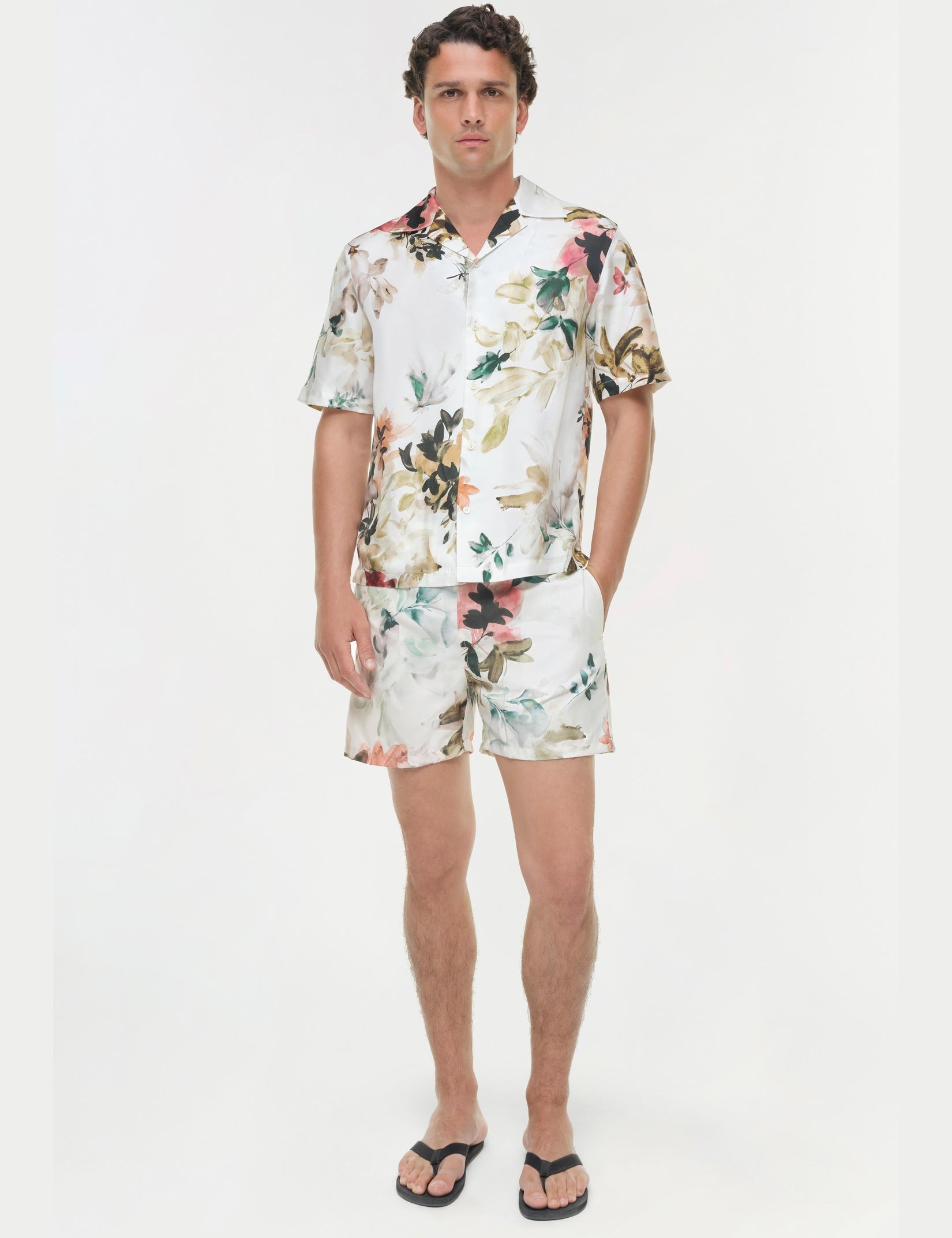 16_226-2155-MEN-FLORAL_0007_c5239f92-db7e-453d-ab64-ff1bd630fc48.jpg