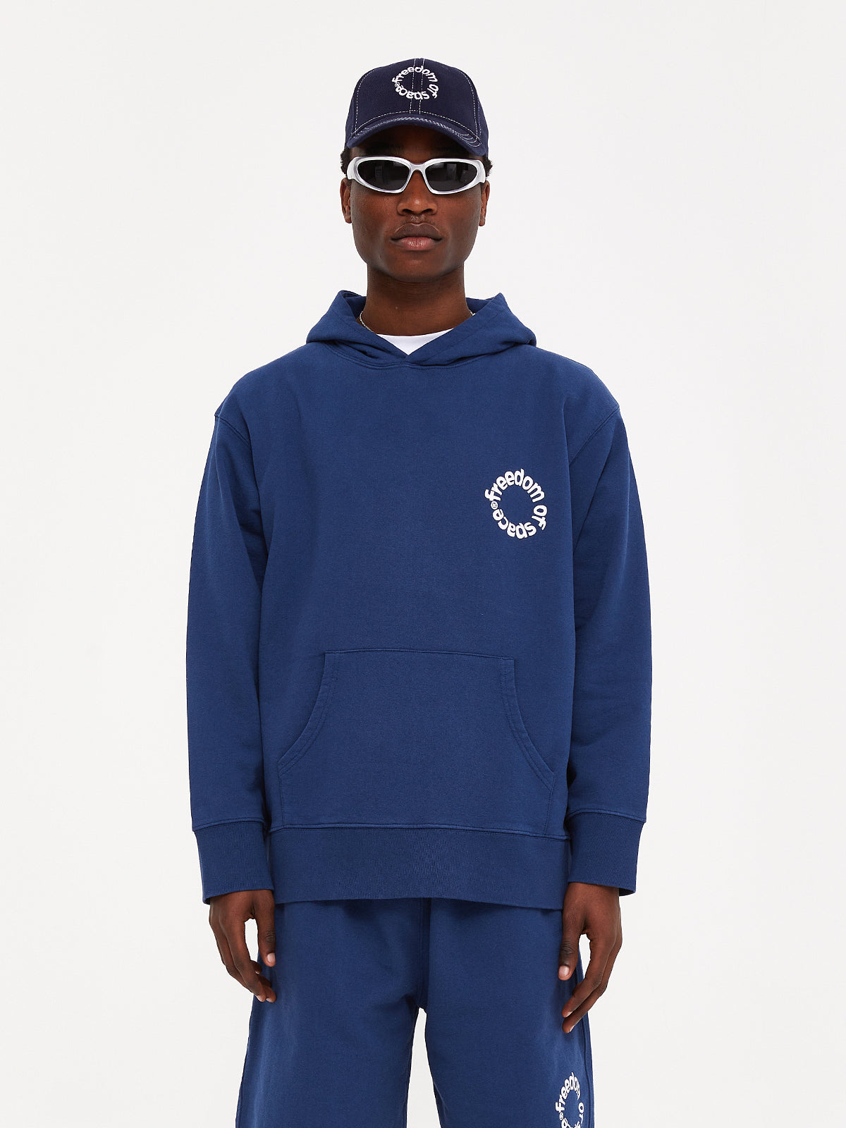 CIRCLE LOGO HOODIE