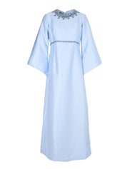 فستان صحارى أزرق.