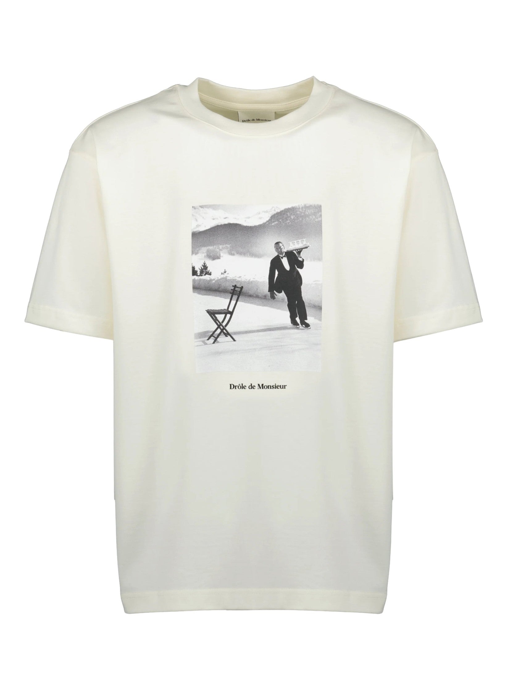 Le t-shirt ice skating waiter