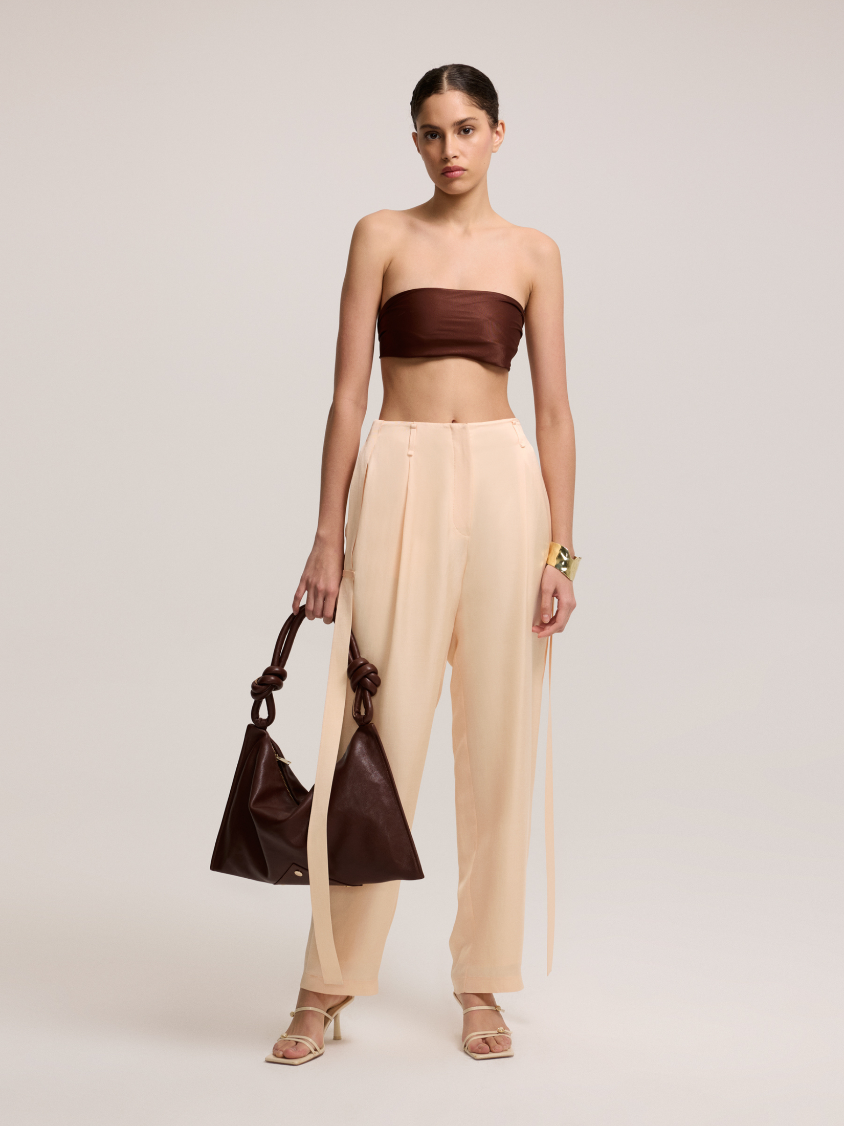 Salmon colored trousers