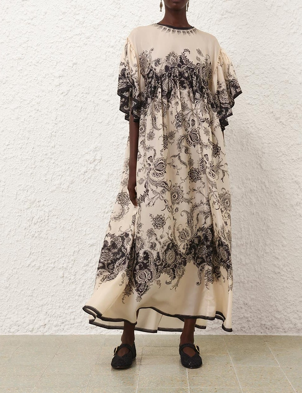 2.3211dss251.crmblkflo.cream-black-floral.jpg