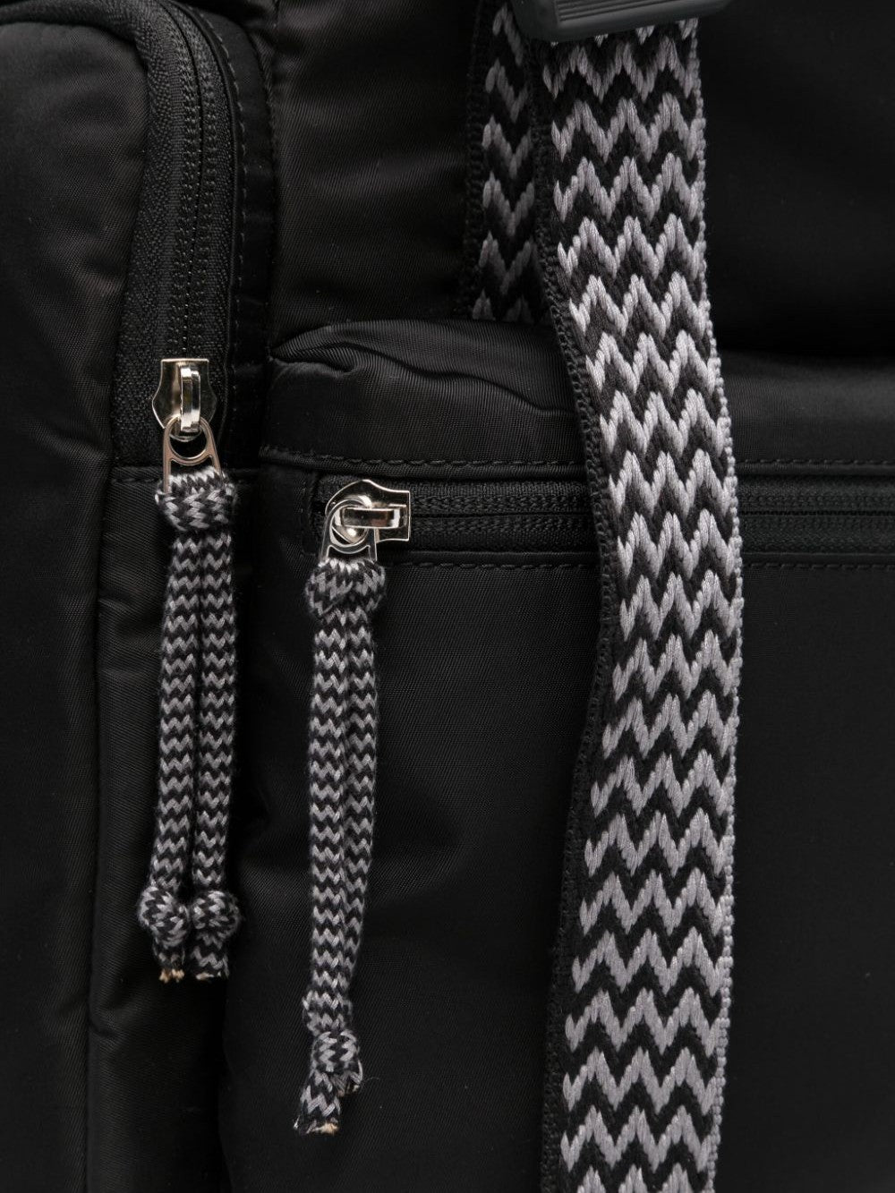 Curb backpack mm