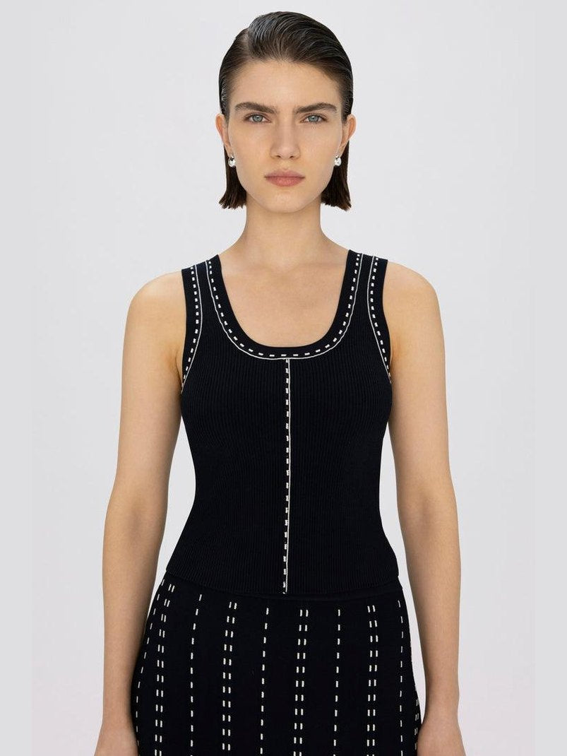 Nailah  top