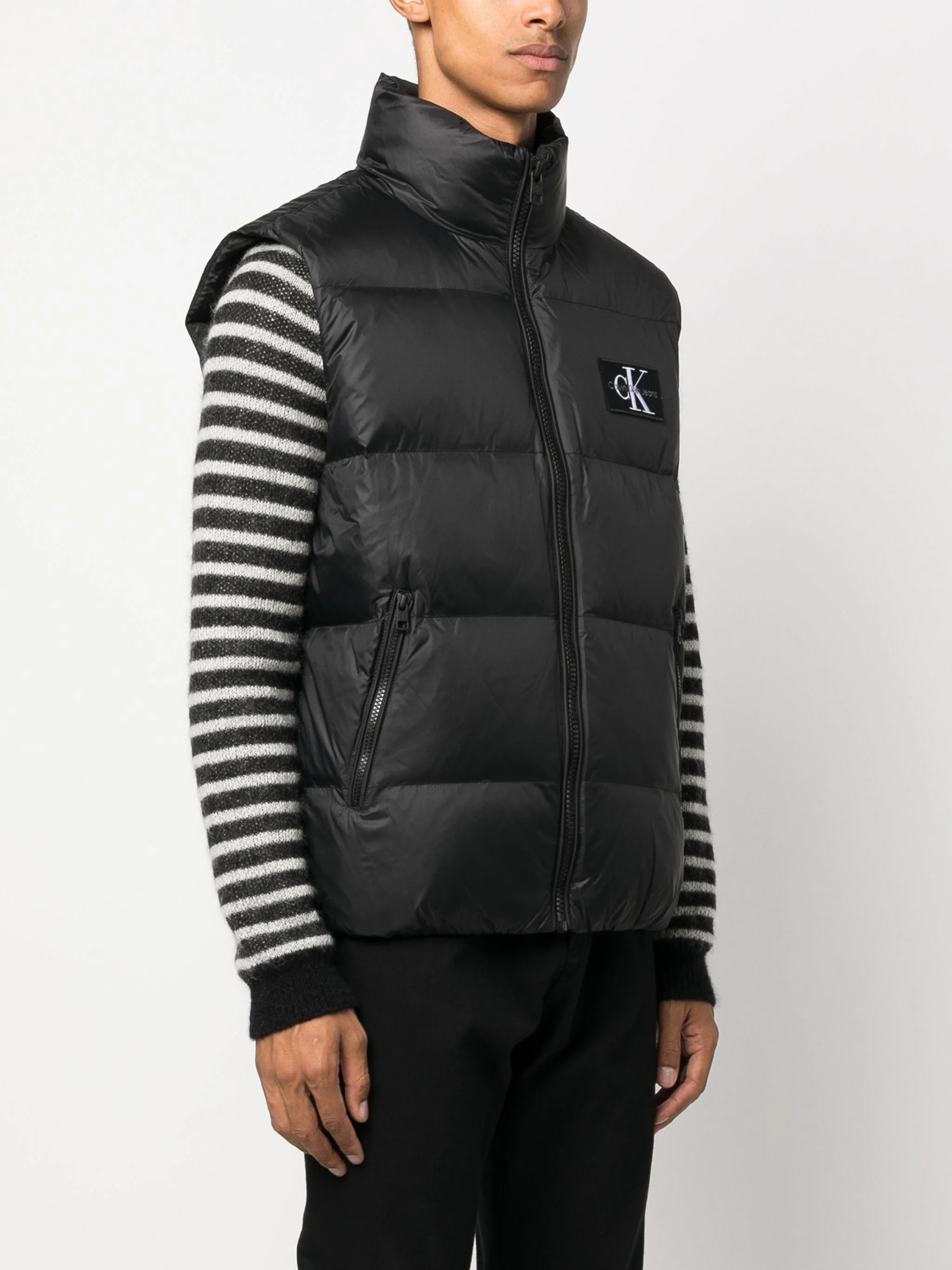 Calvin Klein logo-patch padded gilet