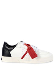 Vulcanized contrasting-tag leather sneakers