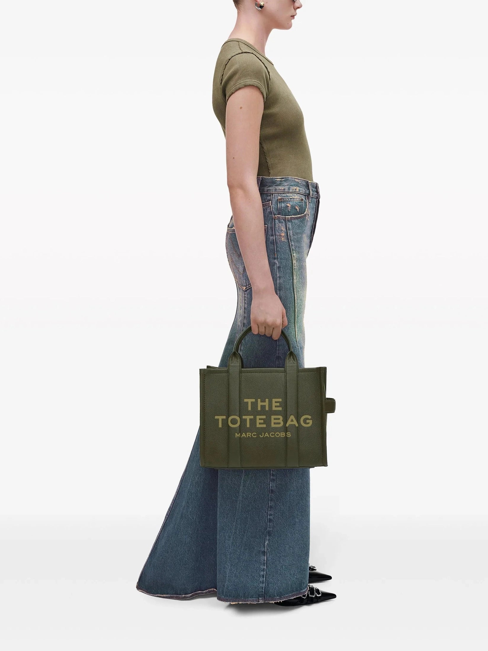 The leather medium tote bag