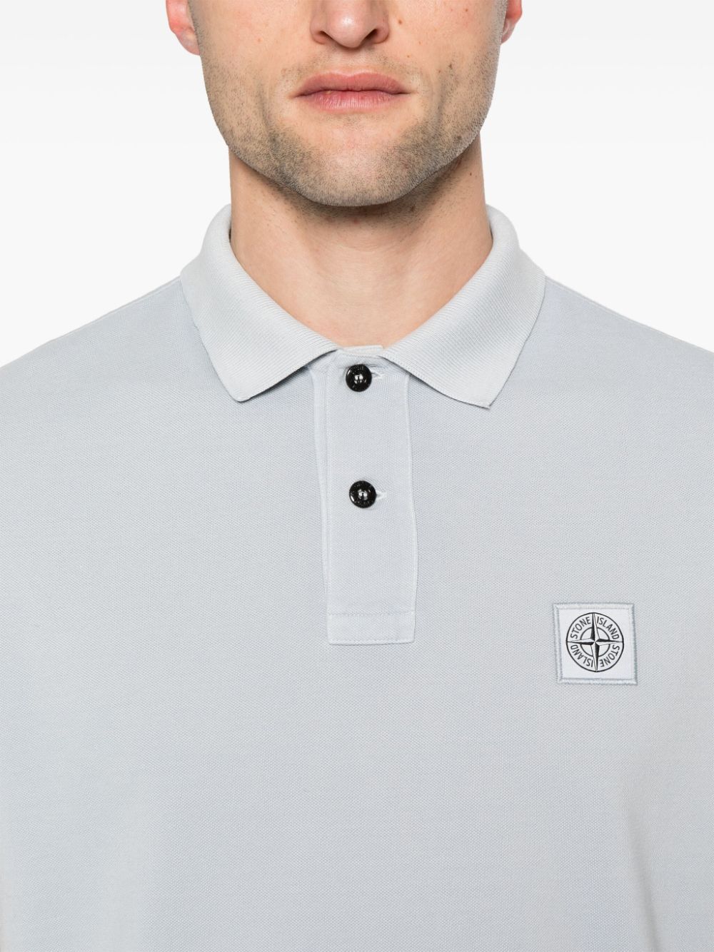 Compass-appliqué cotton polo shirt تي شيرت بولو قطن 