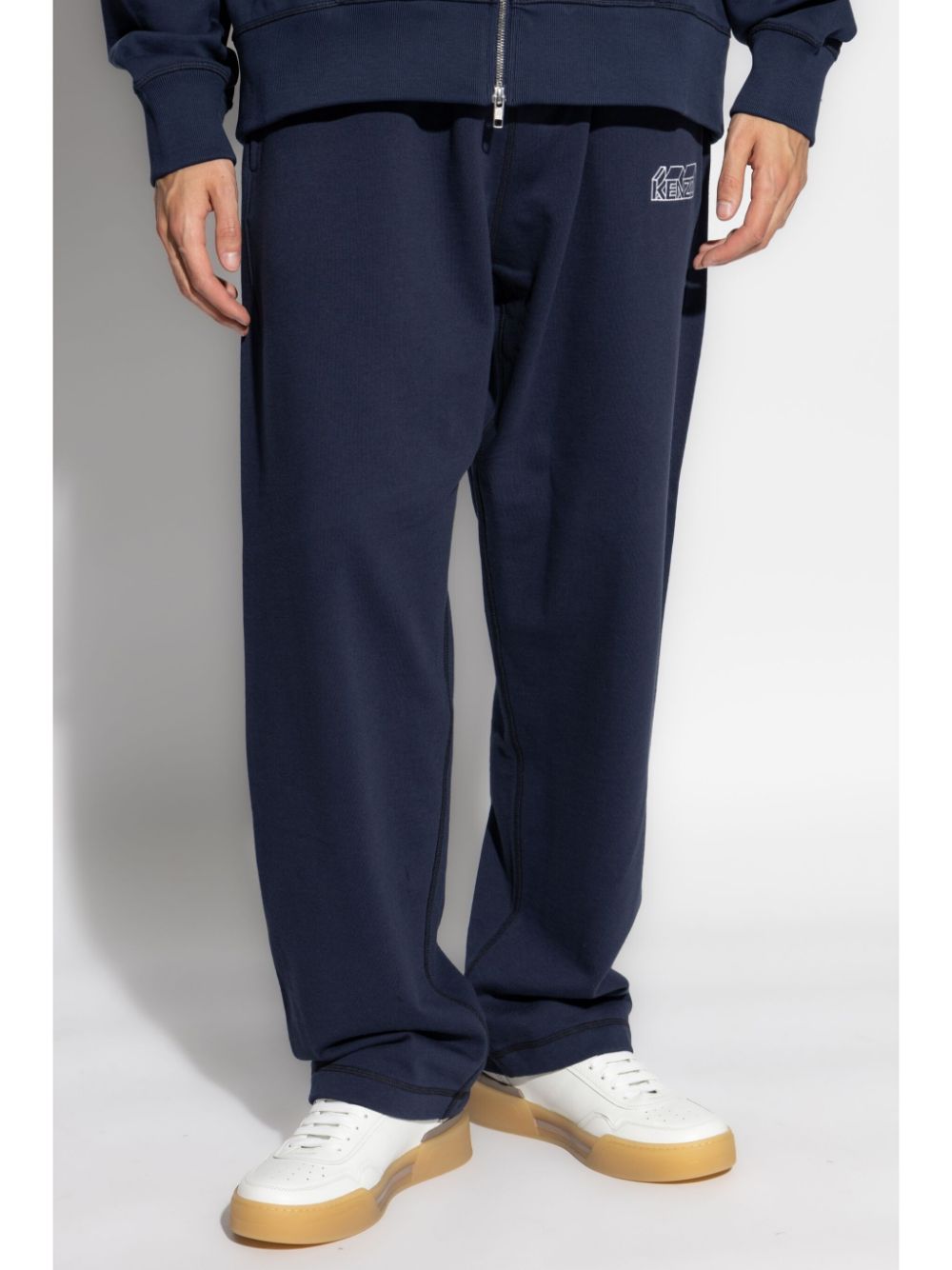 JOG PANTS