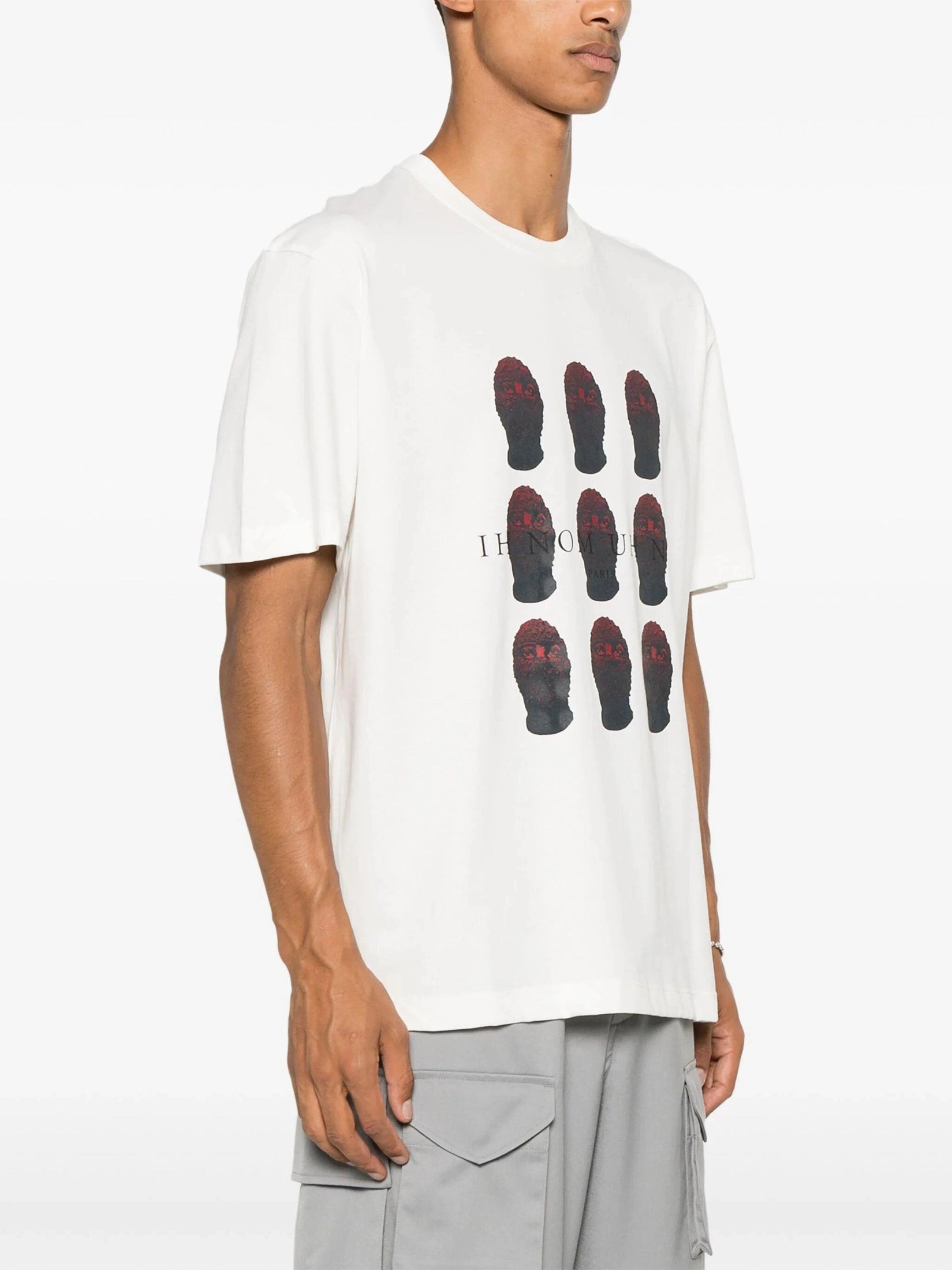T-shirt red masks print