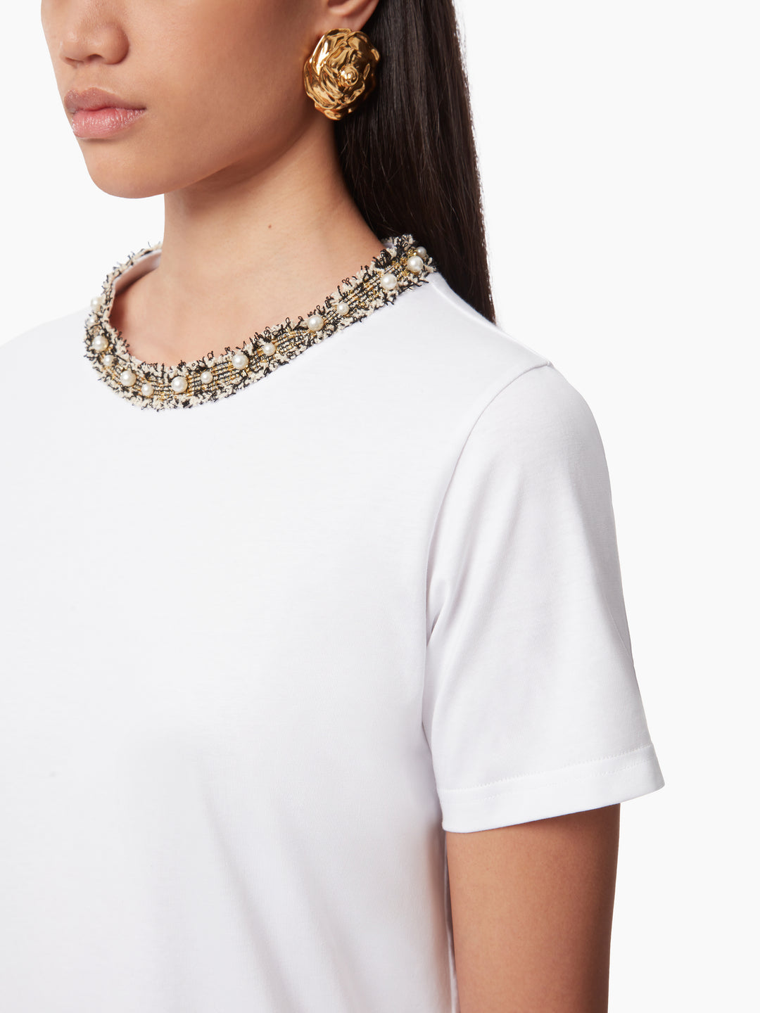 BEADED NECKLINE T-SHIRT