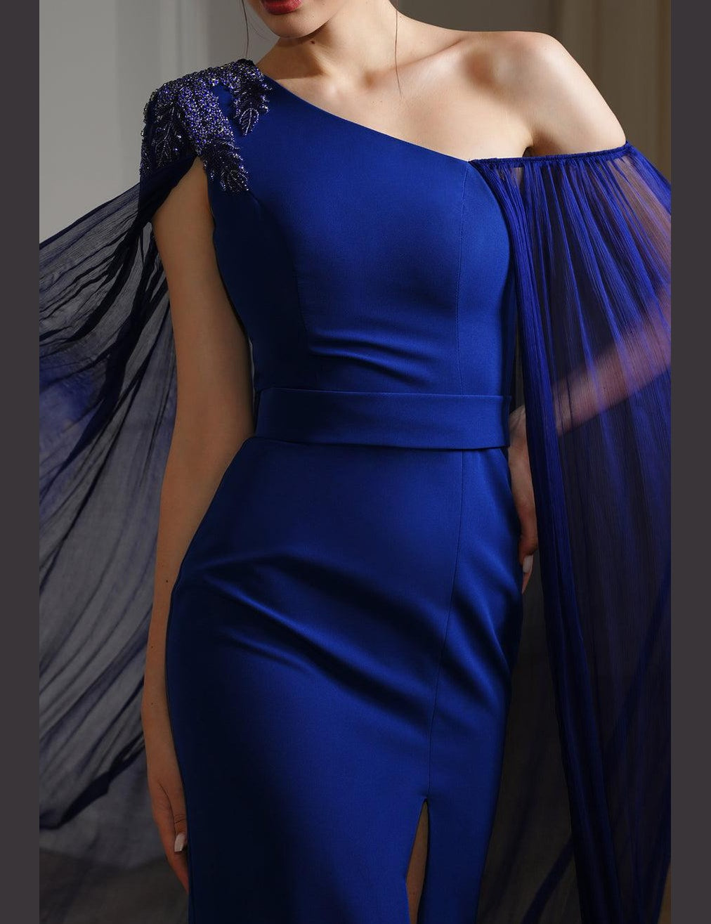 25044D_sapphire_shop_3.jpg
