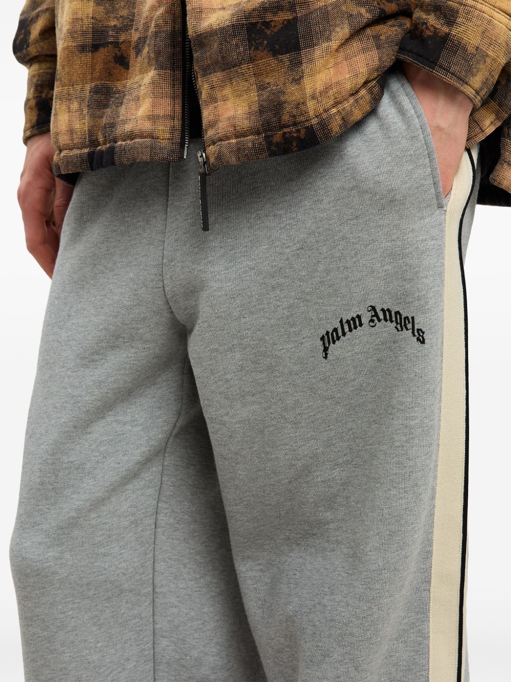 CURVED LOGO TRACK SWEATPANTS GREY MELANG